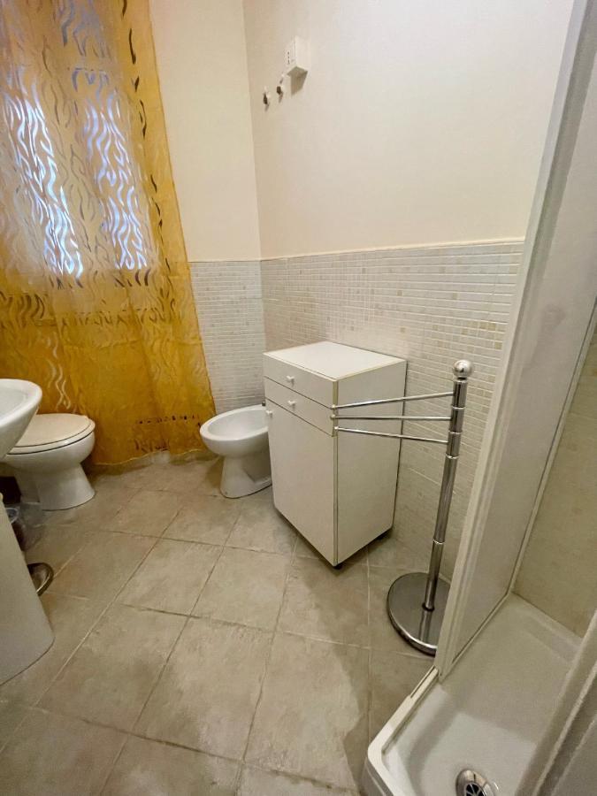 Apartament Dimora Di Maury A Due Passi Dai Trasporti E Da Ballaro Palerme Extérieur photo