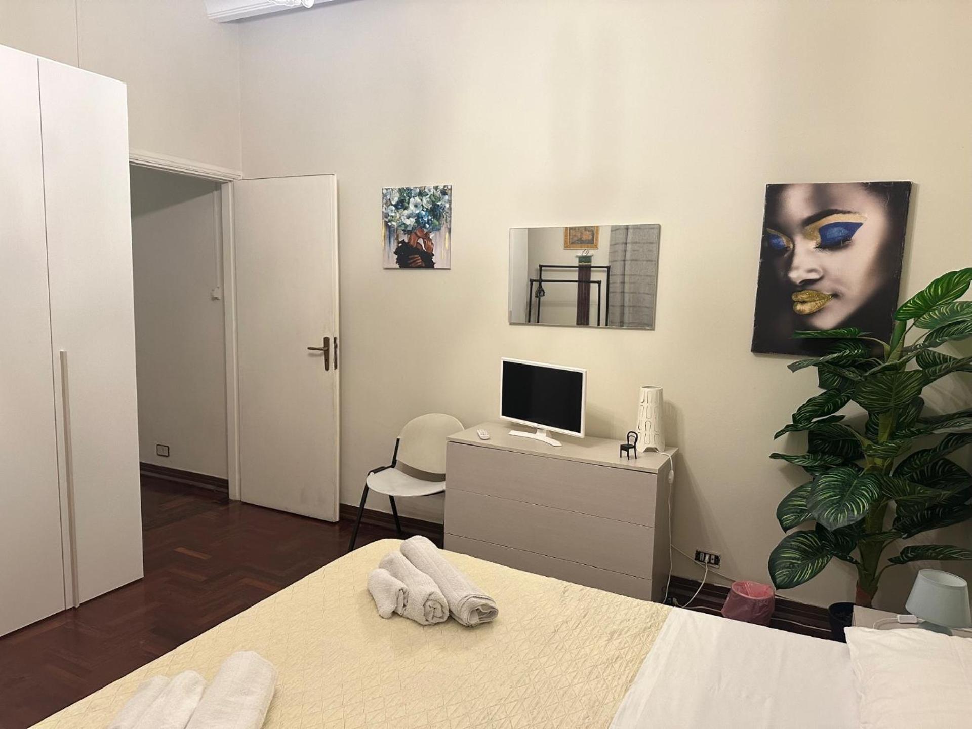 Apartament Dimora Di Maury A Due Passi Dai Trasporti E Da Ballaro Palerme Extérieur photo