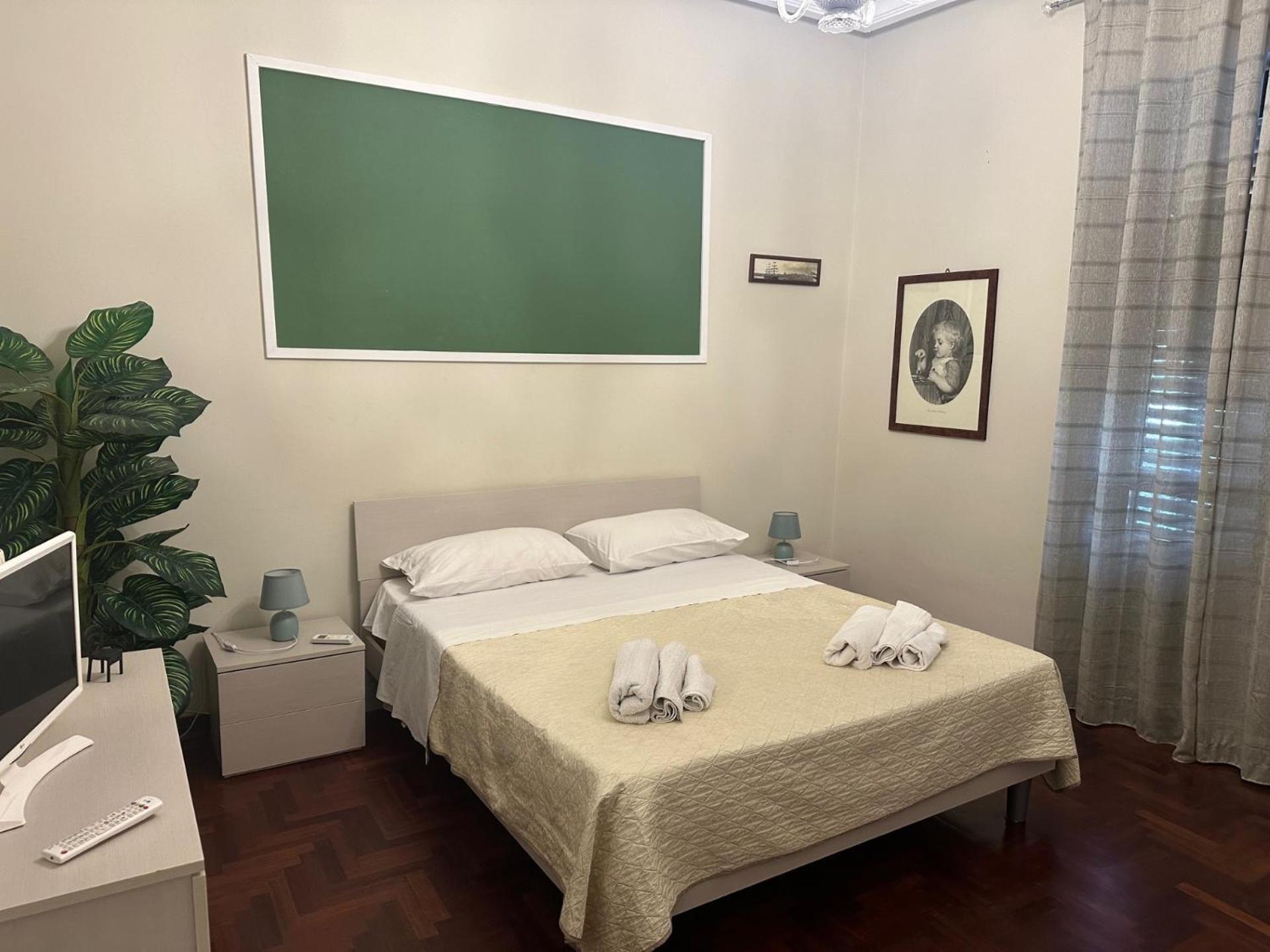Apartament Dimora Di Maury A Due Passi Dai Trasporti E Da Ballaro Palerme Extérieur photo